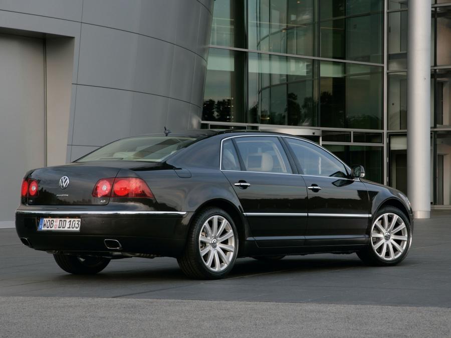  Volkswagen Phaeton V8 2007 года  (фото 17 из 23)